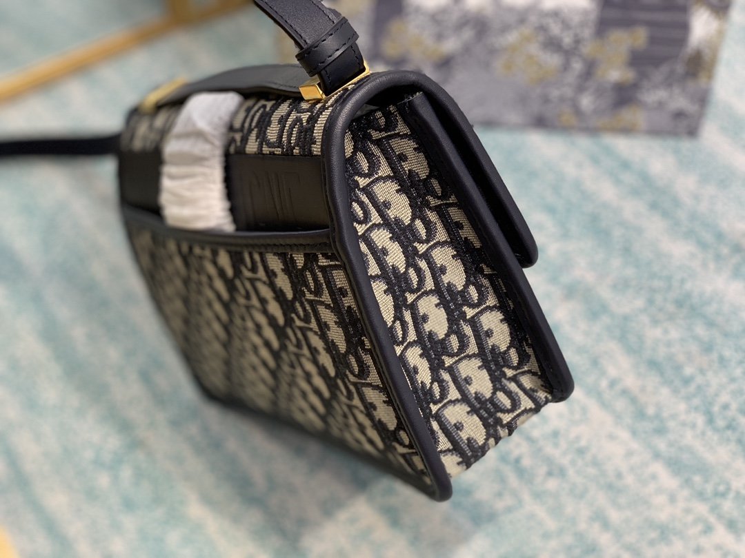 Christian Dior 16 - Image 5