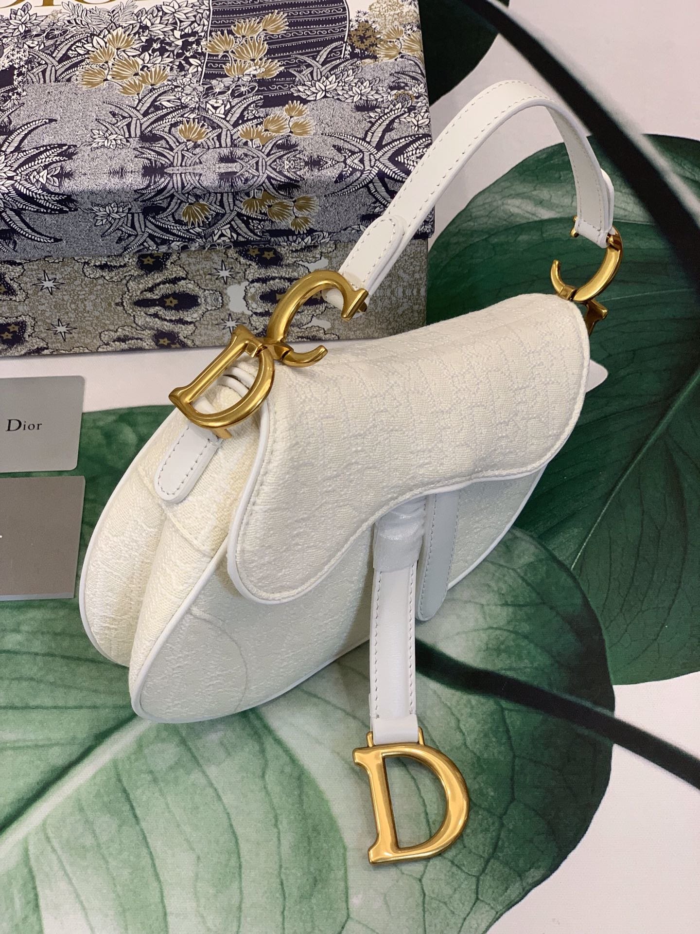 Christian Dior 25 - Image 4