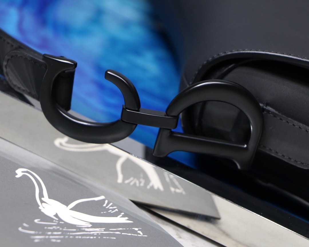 Christian Dior 4 - Image 5