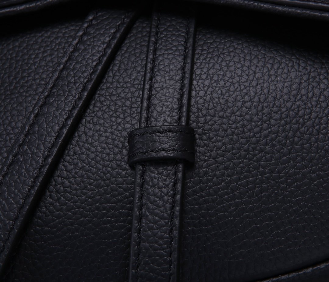 Christian Dior 30 - Image 5