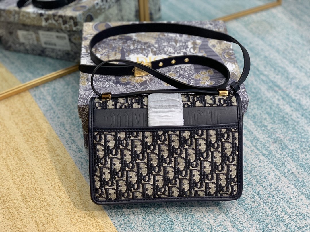 Christian Dior 16 - Image 3