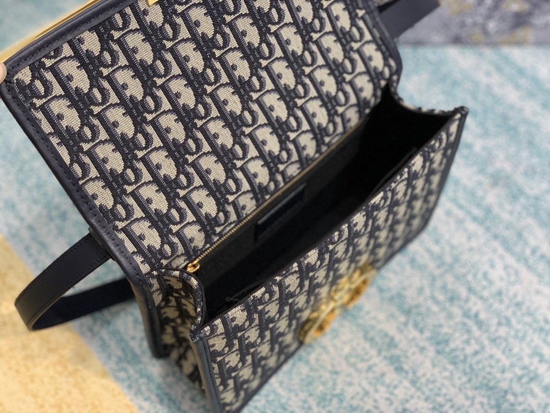 Christian Dior 16 - Image 7