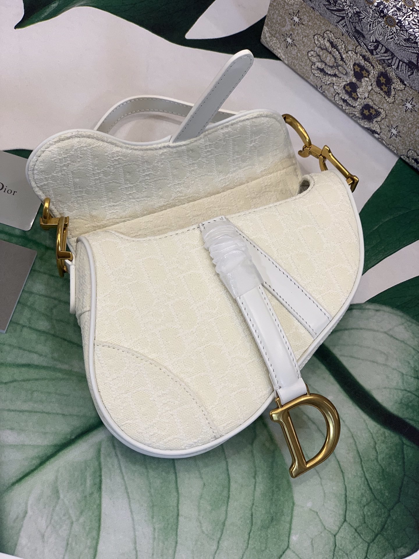 Christian Dior 25 - Image 7