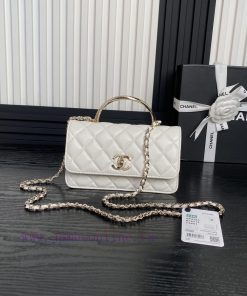 Chanel Bag The Chanel 24k rhinestone handle organ bag A4293 is really beautiful. I fell in l jqqniktr