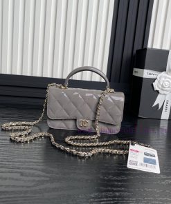 Chanel Bag The Chanel 24K A3226 has an extremely high-end appearance and a cool feeling. It 1dfwnky9