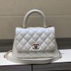 Chanel Bag Authentic handmade leather craftsmanship with consistent internal matching and fe ptvlq0o1