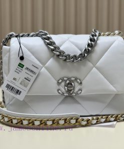 Chanel Bag Annual Baowang Mountain SheepskinMouth cap, foreskin, goat skinGold, silver, and 7ihujrtg