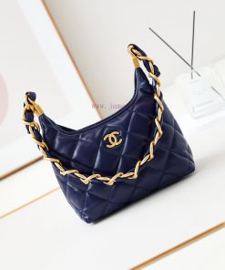 Chanel Bag 24A Advanced Handicraft Workshop Series HoboOil wax sheepskin, vintage antique go rd0ngdf5