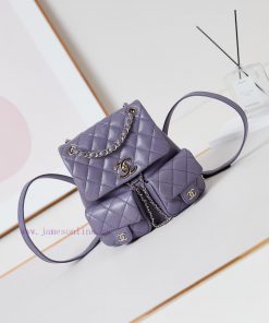 Chanel Bag The 24B super popular double backpack is very small in size, almost the same size 26vdgdhv