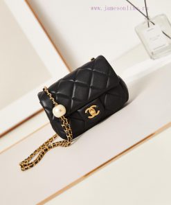 Chanel Bag The 24S pearl rice dumpling xiang grandma's classic bag type came back as the ret 7mdt6tjr