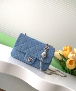 Chanel Bag 25c denim heart-shaped chain bag, this new season has a new heart-shaped style, c ufmk4lkp