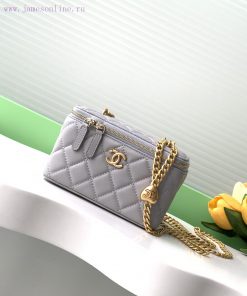 Chanel Bag The 24k box bag features the most beautiful heart-shaped adjustable buckle and ad vnde2osp