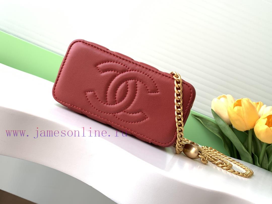 Chanel Bag The 24k box bag features the most beautiful heart-shaped adjustable buckle and ad moj45ke0 - Image 5