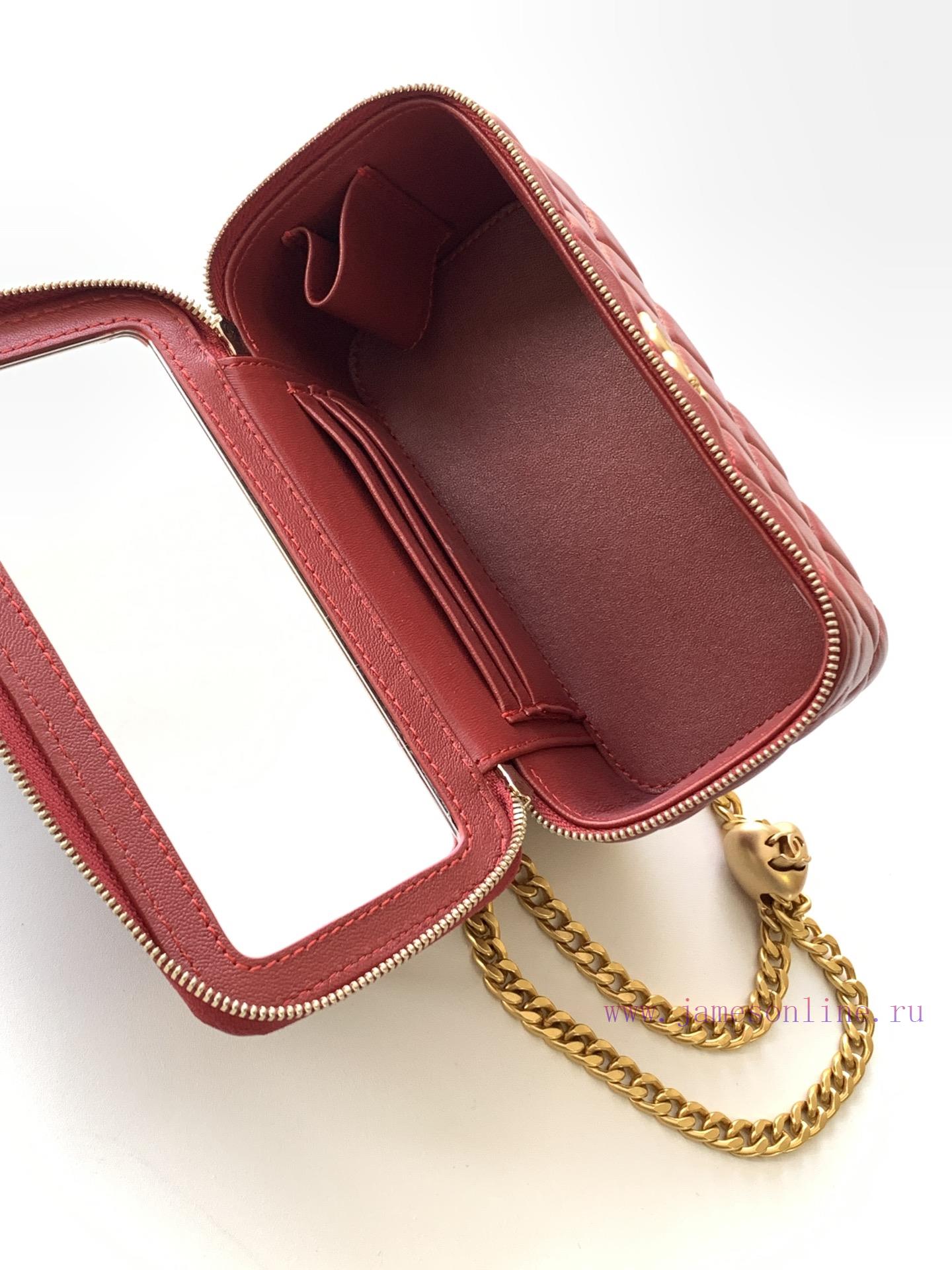 Chanel Bag The 24k box bag features the most beautiful heart-shaped adjustable buckle and ad moj45ke0 - Image 9