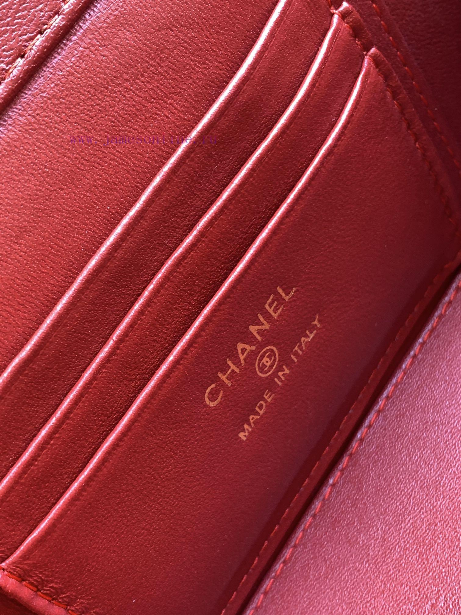 Chanel Bag The 24k box bag features the most beautiful heart-shaped adjustable buckle and ad moj45ke0 - Image 10