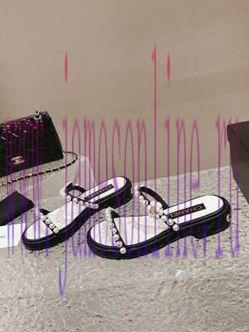 Spot sale𝐂𝐡 * 𝐧𝐞𝐥 24 Top selling itemsAuthentic gradeLeather upperInner sheepskinBottom TPUHaq795h48 - Image 3