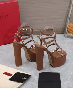 Valentino Paris Fashion Week 2023 Spring/Summer Show Collection 2023 New Valentino Hentian H8nz5vatf