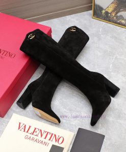 Purchasing grade24ss Autumn/Winter New Valentino Square Head V-Button Knight BootsValentino'kc3w7vw6