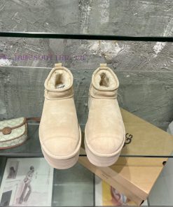 UGG thick soled snow boots ️️ fur integrated short tube snow boots with thick soles for incrxtemw6u6