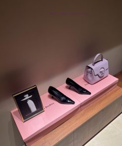 The mostThe row autumn and winter new high-heeled square headed cat heel high-heeled single i06zdx4s