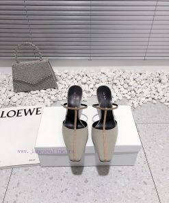 Top of the line The Row high-heeled slippers with toe caps and semi trailers are from a youn22vi6hrv