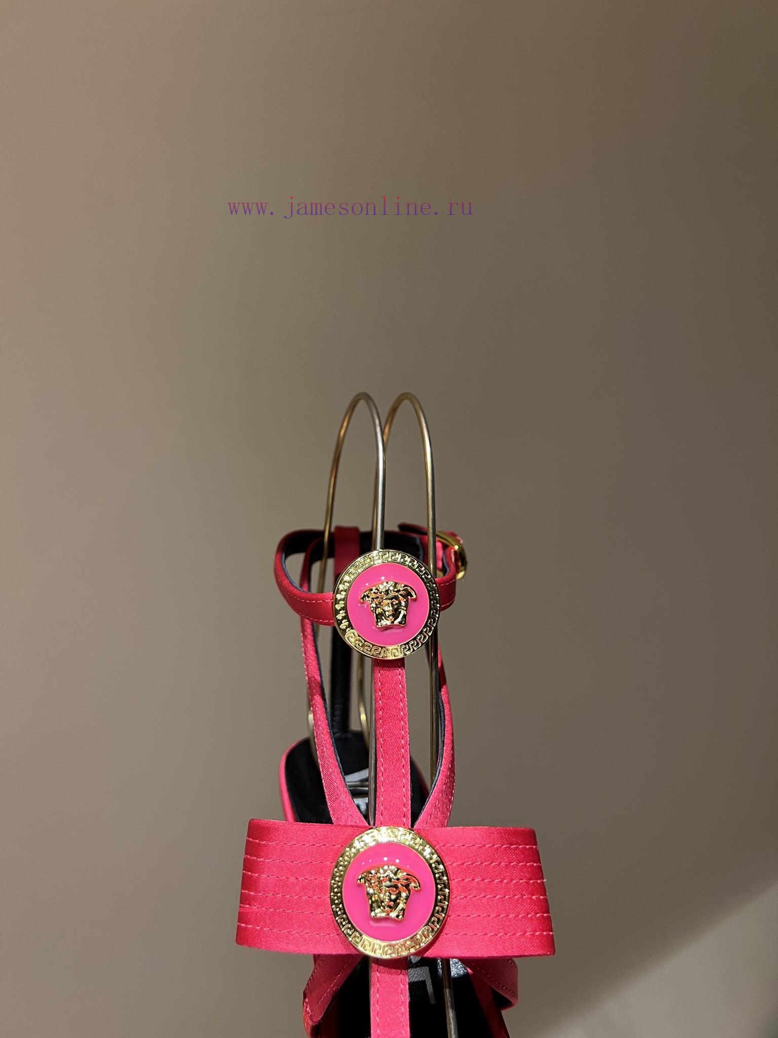 The most2023/fW/Versace: The Perfect Interpretation of Medusa|Very rich Italian style paired13bdk365 - Image 6