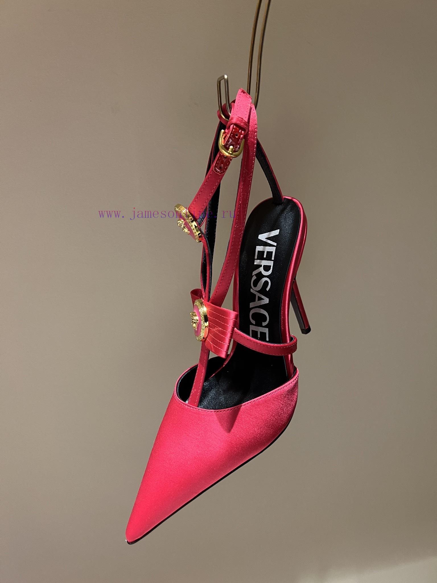 The most2023/fW/Versace: The Perfect Interpretation of Medusa|Very rich Italian style paired13bdk365 - Image 9