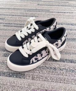 B33 × Tears Embroidered Relief SeriesThe Tears co branded series has a good appearance and iihtrwkhq