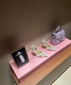 The mostCrystal Lace Lace High Heel SandalsExquisite princess shoes, none of themThere is ne8sq2dp0x