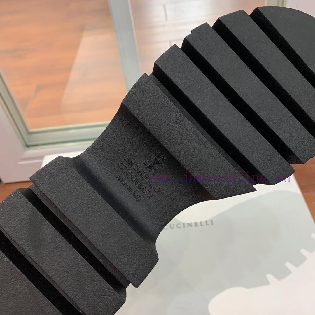 BRUNELL * CUCINELL * One foot short boot material upper made of cow suede sheepskin lining, 66iits34 - Image 8