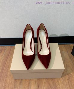 Gianvit Ross classic single shoe. This shoe is full of femininity at first glance, and thosedj6d81rz