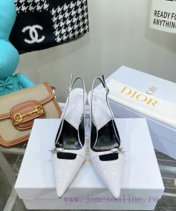 Price not negotiableDIOR 𝟐𝟎𝟐𝟐𝟐/𝐒𝐒𝐧𝐞𝐰 Spring/Summer New Products Middle aged Embroidered Highq5z28g7g