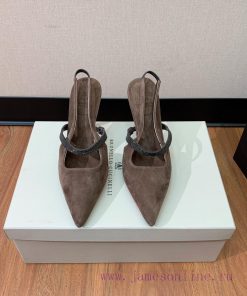 The classic inspiration of BRUNELL CUCINELL rear air sandals defines the modern and elegant 57d00f03