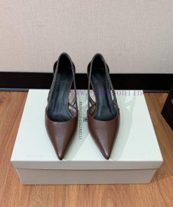 The classic inspiration of BRUNELL CUCINELL hollow sole defines the modern and elegant style19a1z31e