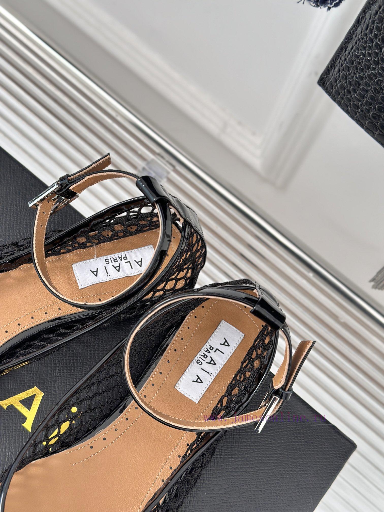 AlAIA | Classic retro mesh Mary Jane shoes from AlAIAFull of girlish style, with both modernwv0mya06 - Image 9