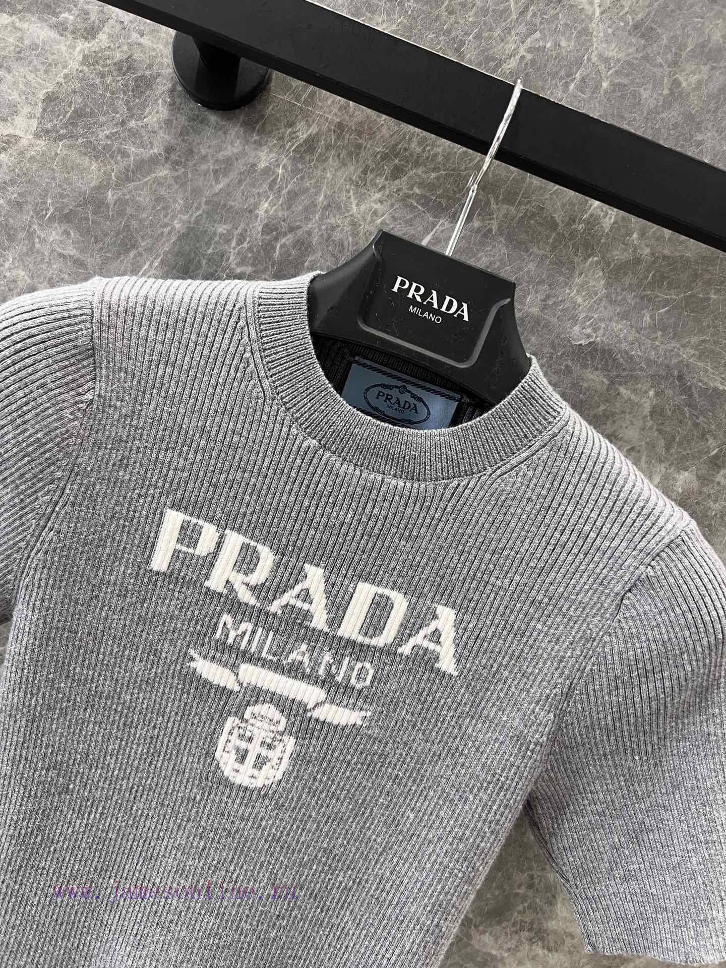 ZT60576 Prada 25ss Spring/Summer New Logo Slimming Knitted Short Sleeve Top | Produced With A F c7j9wbbb - Image 4