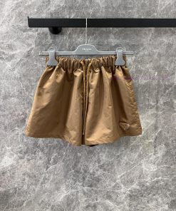 ZK60692 Prada 25Ss Early Spring New Triangle Logo Decorative Elastic Waist Casual Shorts 丨 The 339qd9hu