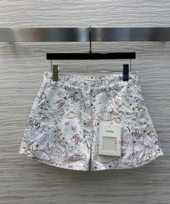 CK76077 Chanel 25 Early Spring New Collection Fun Graffiti Printed Cowboy Shorts A-line Version 9i4s7kc9