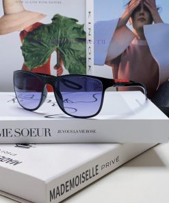 PRADA is a world-renowned master manufacturer of high-definition lenses Polarized sunglassespmf37xyt