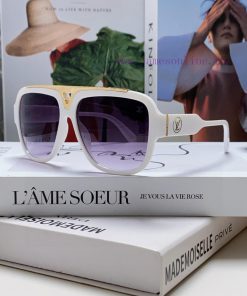 Lv Louis Vuitton 2024 New Sunglasses Retro Personalized Avant garde Sunglasses Model Cool Hiqptpgw0i