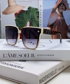 LV Louis Vuitton large frame sunglasses with classic box design, not picky about face shape,um5wjn0o
