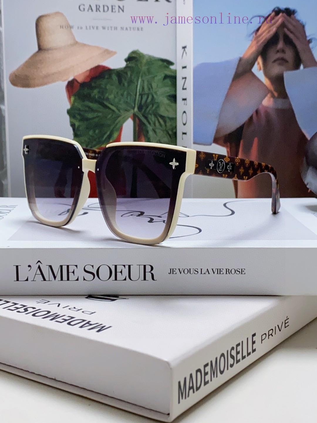 LV Louis Vuitton large frame sunglasses with classic box design, not picky about face shape,um5wjn0o