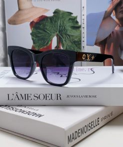 Lv Louis Vuitton 2024 New Fashionable Sunscreen Cat's Eye Women's Sunglasses Trendy Fashion pyyq4azc