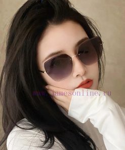 GUCCI's new frameless sunglasses for spring 2024 have gained popularity among various internw2rcyj6j