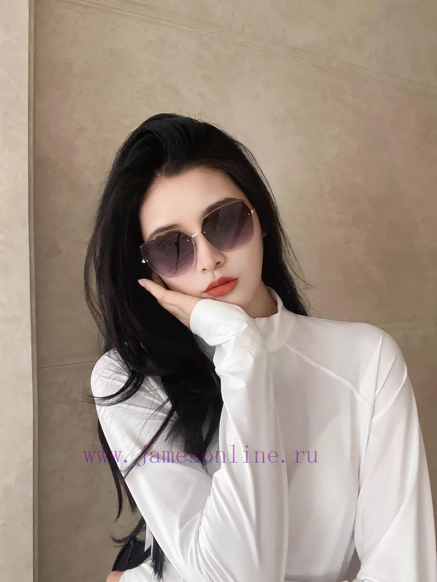 GUCCI's new frameless sunglasses for spring 2024 have gained popularity among various internw2rcyj6j - Image 4