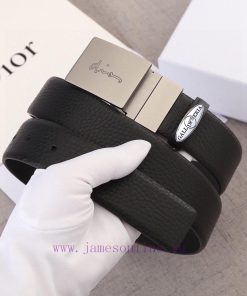 Supports NFC scanningComplete setDIORBuckle material: high-quality solid copper buckleThe fr kzj2yiec