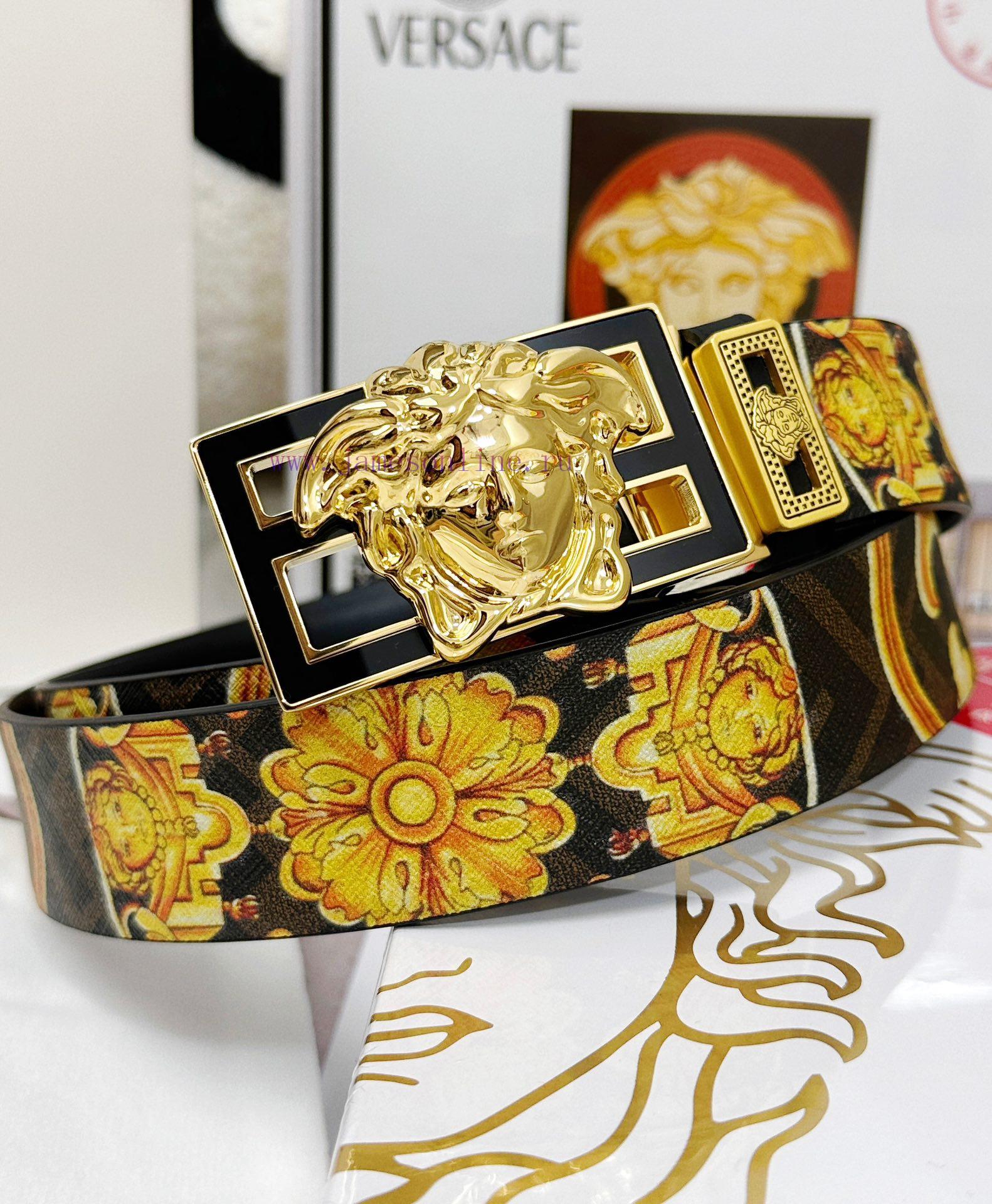 Belt Versace Versace Top RemakeThe waistband is made of 100% head layer cowhide, ensuring th yvovnuj4