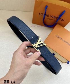 This 3.4-wide LV Aerogram double-sided belt features a matte LV Aerogram buckle occupying th 95bs1xpb