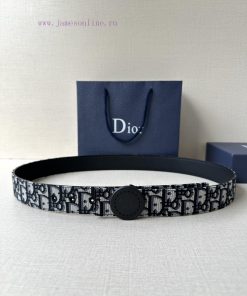 This Dior Charm belt buckle with a width of 3.5cm is a new product in the summer men's cloth 25lxibd7