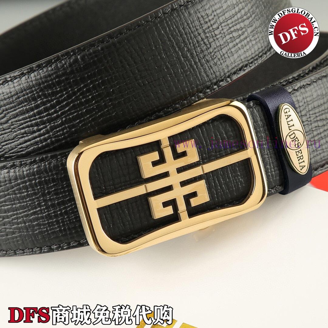 High end quality, physical photographyComes with a complete set of packagingGivenchy Oversea r406sgml - Image 6